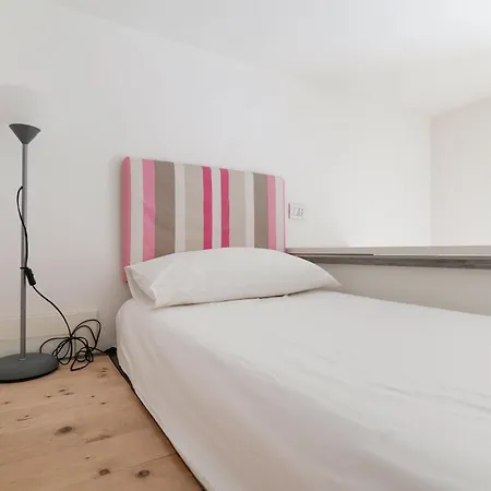 Lodi - Umbria - Moderno E Accogliente Bilocale Daire